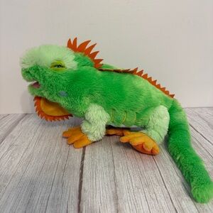Green Iguana Lizard Hand Puppet Plush Toy The Manhatten Toy Company 2013